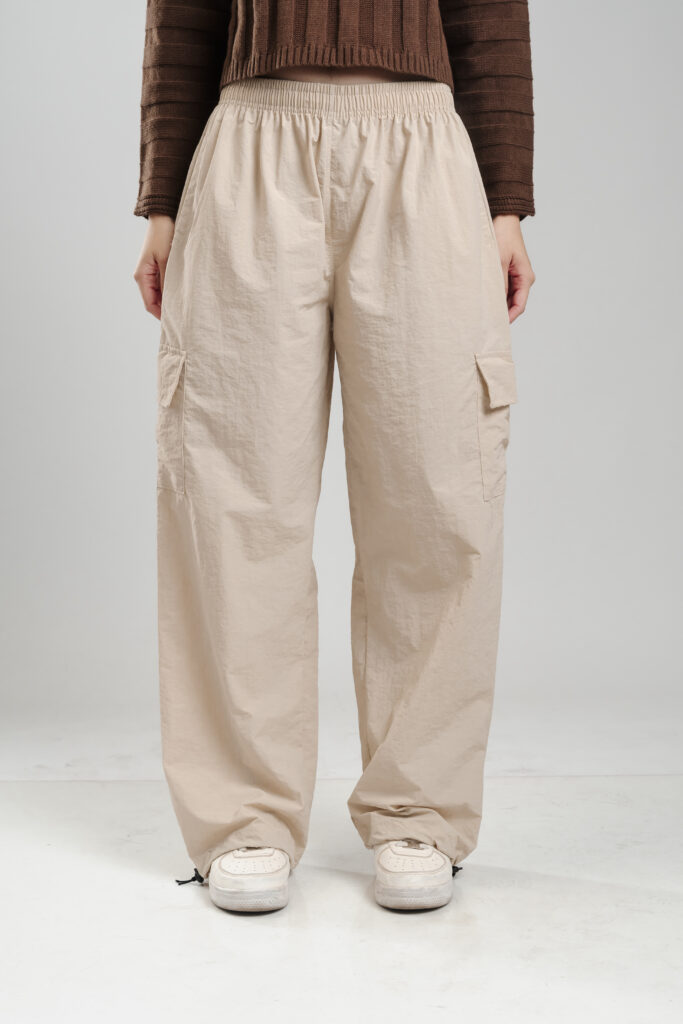 Cargo nude
