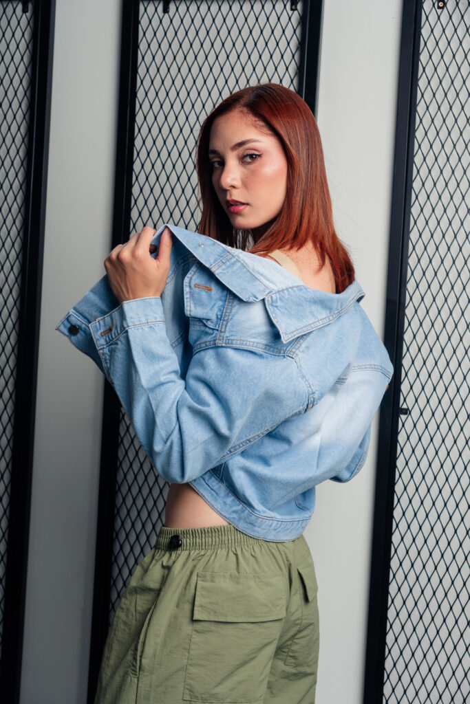 Casaca color azul denim claro